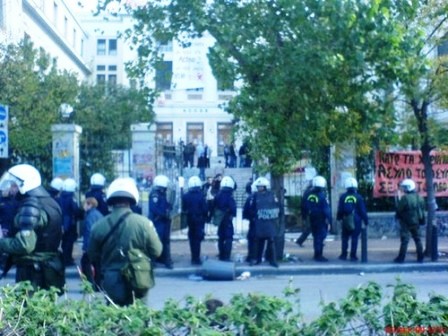 Συνέλαβαν Ινδό καθηγητή ως «λαθρομετανάστη» στην ΑΣΟΕΕ