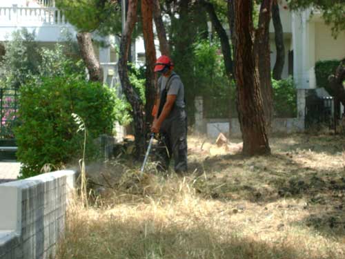 Καθαρισμός οικοπέδων εν όψει της αντιπυρικής περιόδου