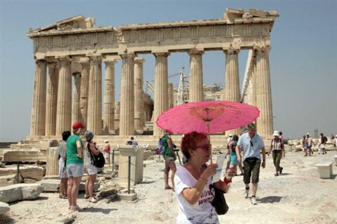 Κορυφώνεται την Πέμπτη ο καύσωνας, δροσιά από την Τρίτη