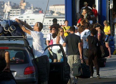 Σαββατοκύριακο φυγής για τους αδειούχους του Ιουλίου