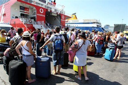 Αυξημένα μέτρα στα λιμάνια για την πρώτη έξοδο του Αυγούστου