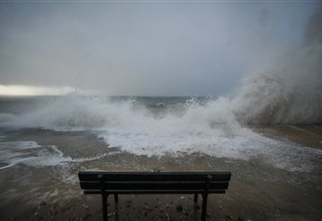 Επιδείνωση του καιρού από αύριο με ισχυρές βροχές και καταιγίδες