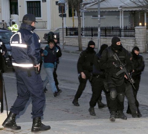 Ύποπτος για συμμετοχή στους «Πυρήνες» και ο 20χρονος κρατούμενος της Κοζάνης