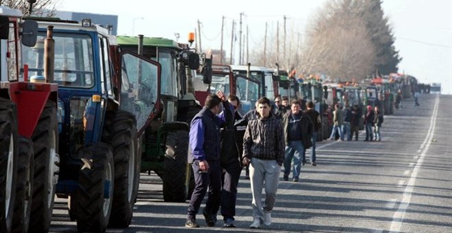 Επαφές με όλα τα κόμμα πλην ΧΑ ξεκινούν τη Δευτέρα οι Θεσσαλοί αγρότες