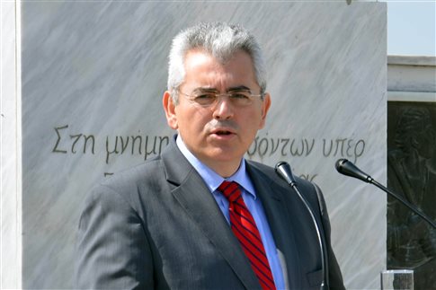 Παραιτήθηκε από την κυβέρνηση ο Μάξιμος Χαρακόπουλος