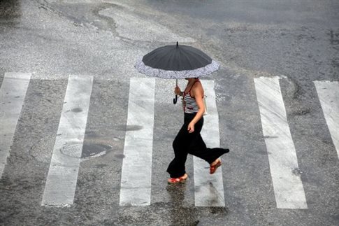 Επιδείνωση του καιρού με βροχές και καταιγίδες